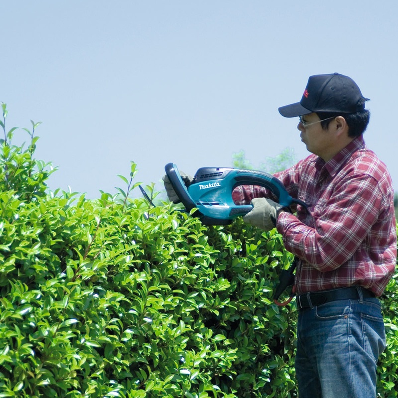 makita-uh6580-2-650-mm-electric-hedge-trimmer-240v_1 Makita UH6580/2 650 mm Electric Hedge Trimmer 240V