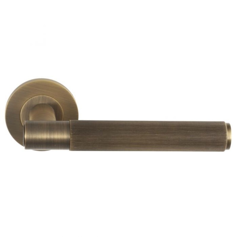 Alexander and Wilks Spitfire Reeded Lever on Round Rose – Pair